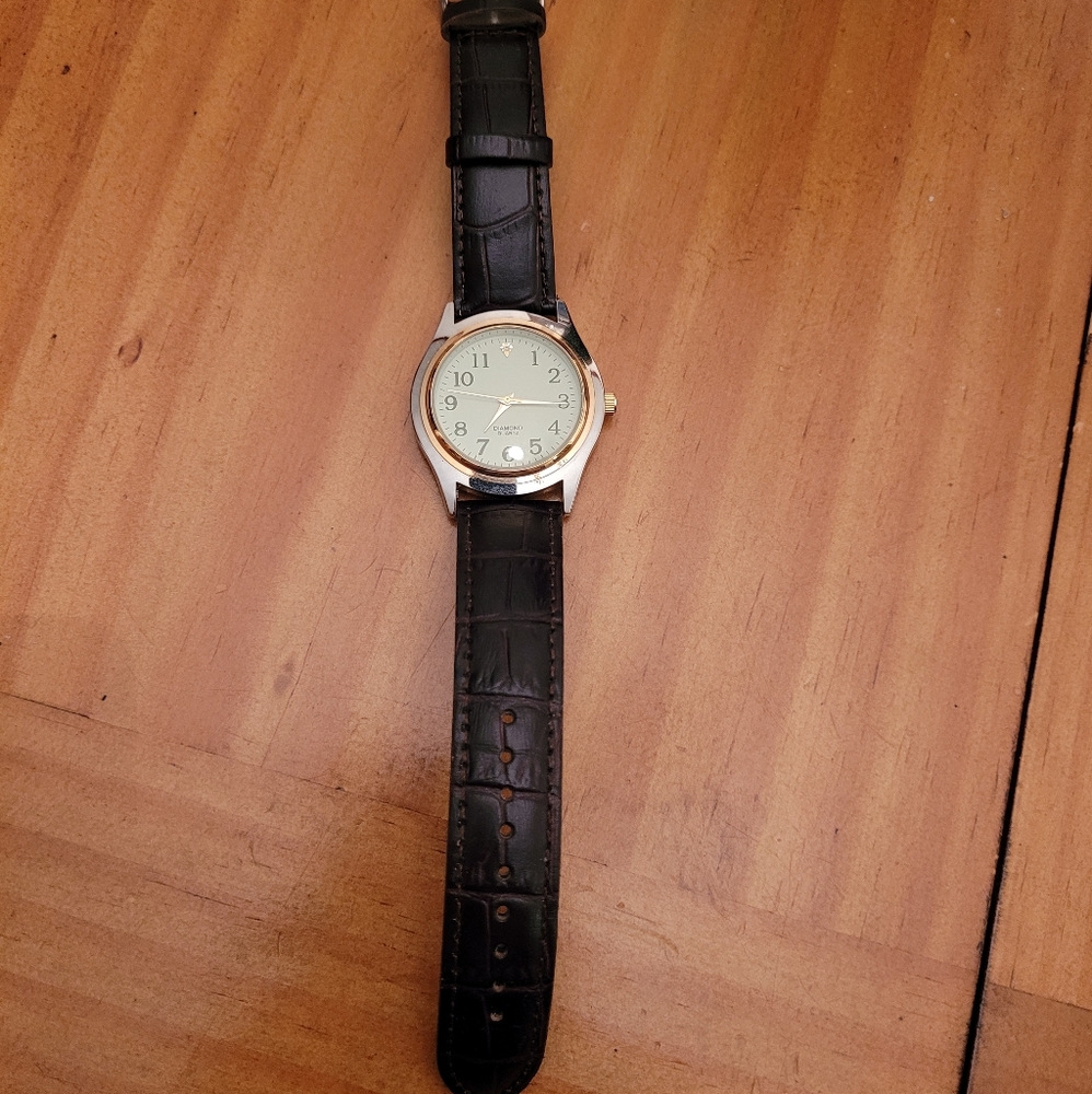 Diamond Quartz Watch - Picture 2 of 5